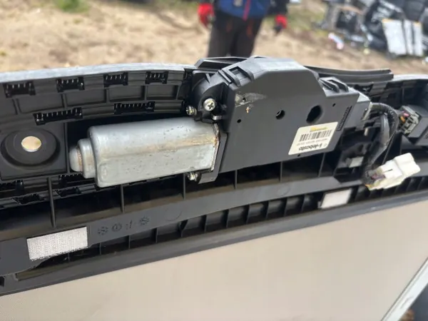 OEM zonnedakmotor voor Nissan X-Trail T32 image 3