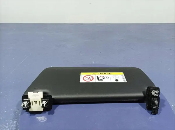 Visera derecha Mercedes GLA W156 OEM A1768101400 image 3