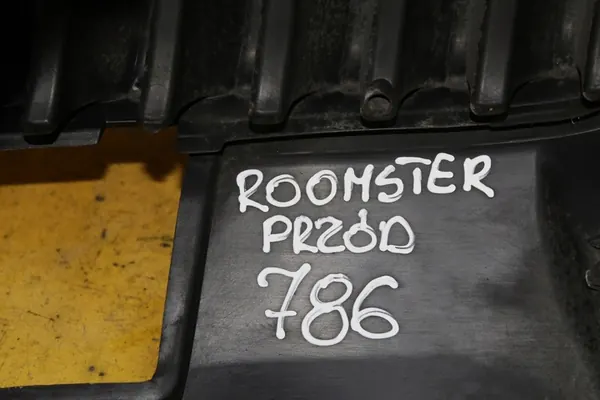 Front Grill Skoda Roomster 6Q0122101CB image 10