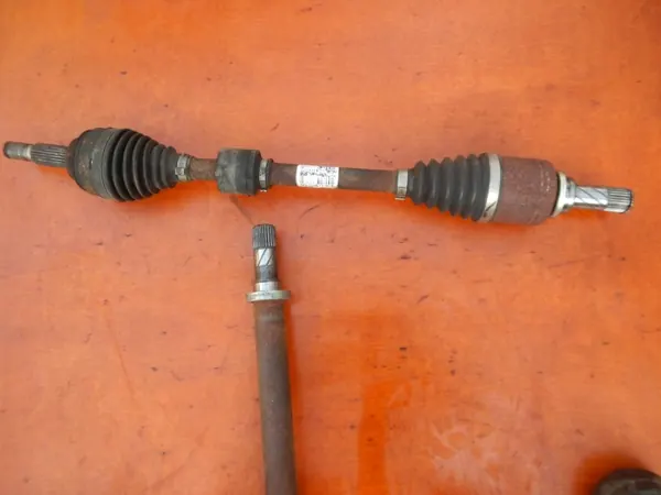 Semi-eixo esquerdo OEM 391010115R para Renault Clio IV image 9
