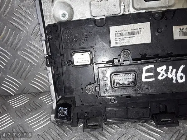Hyundai Tucson Display Bildschirm OEM 97250N7300 Gebraucht image 7