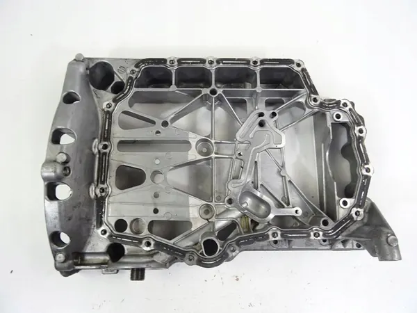 Oljepanna för Skoda Octavia VW Golf Seat Leon 1.4 TSI image 9