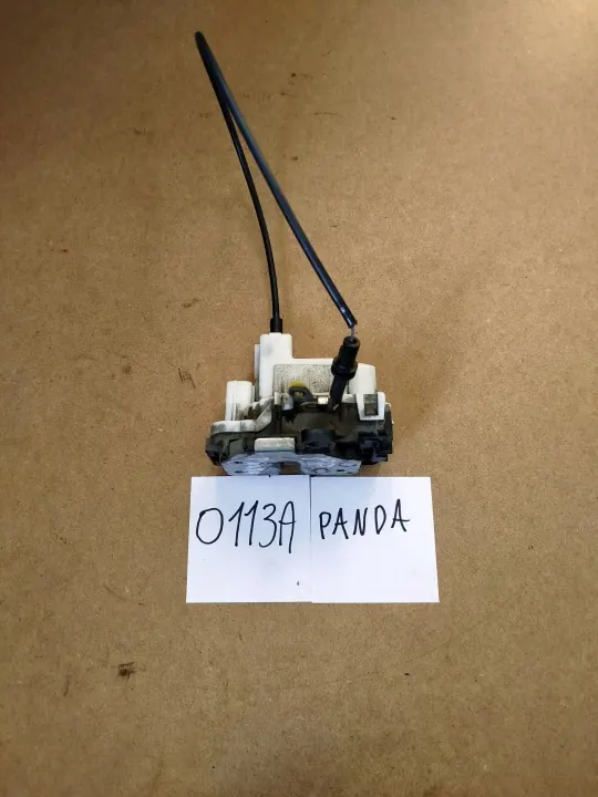 Oven Lukon Lisäosa OEM 100 Oikea Etu Fiat Panda II image 2