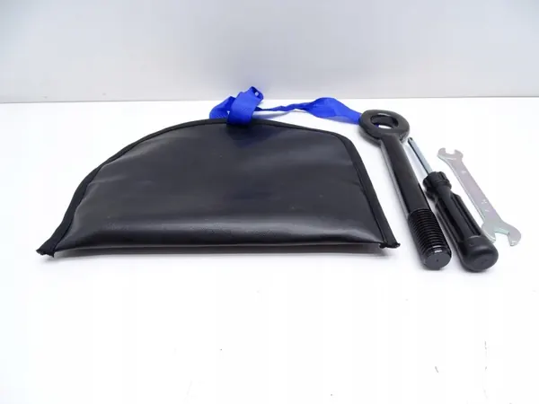 Kit réparation crochet remorquage OEM 18149606929 Ssangyong image 2