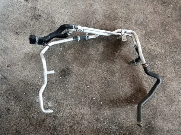 Lämmittimen syöttöletku EGR-putki OEM 68280786AD Jeep Wrangler image 2