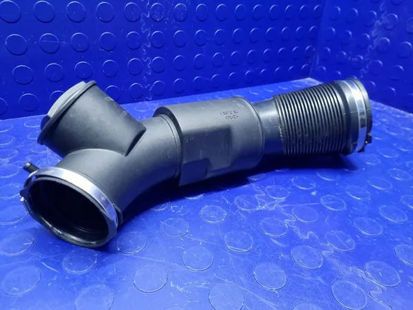 AUDI A6 A7 C7 3.0 TDI Ansaugschlauch OEM 06E129615M image 3