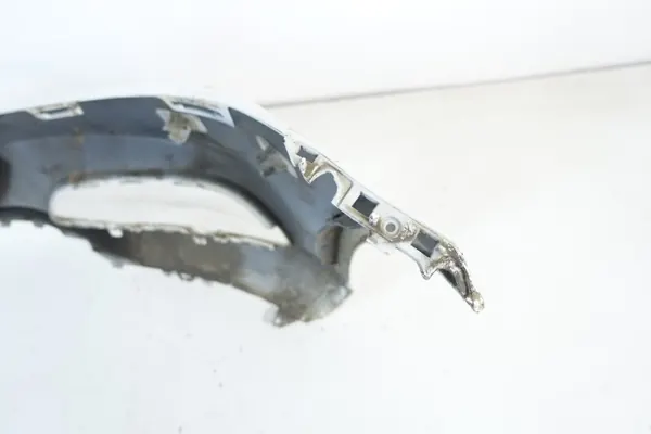 Mercedes framstötfångare OEM A2058850525 - Begagnad image 10