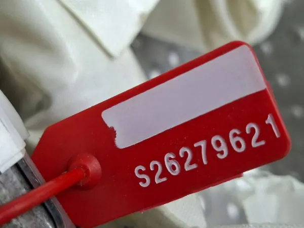 OEM S26279621 Oikea Ilmatyynyverho Dacia Spring 2021- image 5