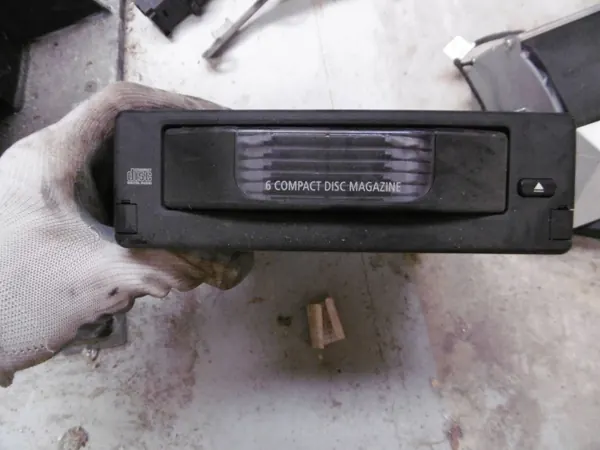 Mudador CD BMW OEM GYG164 para Série 5 E60/E61 image 2
