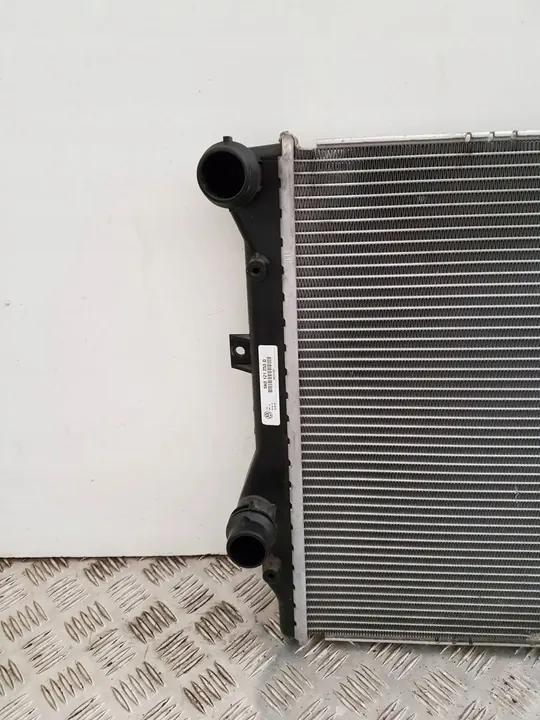 Radiador de agua Skoda Yeti 2016 5K0121253D image 2