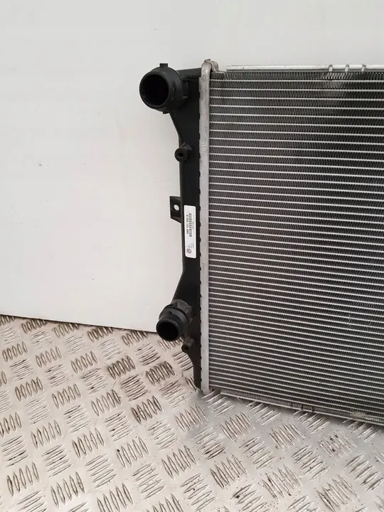 Radiador de agua Skoda Yeti 2016 5K0121253D image 4