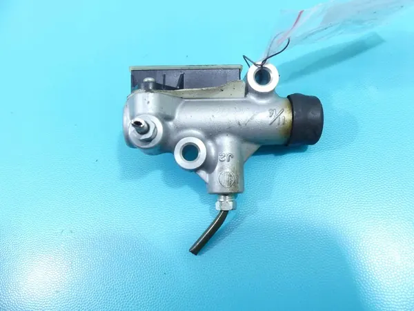 Bomba de Embreagem Subaru Legacy V 1564759-2 2.0D image 6