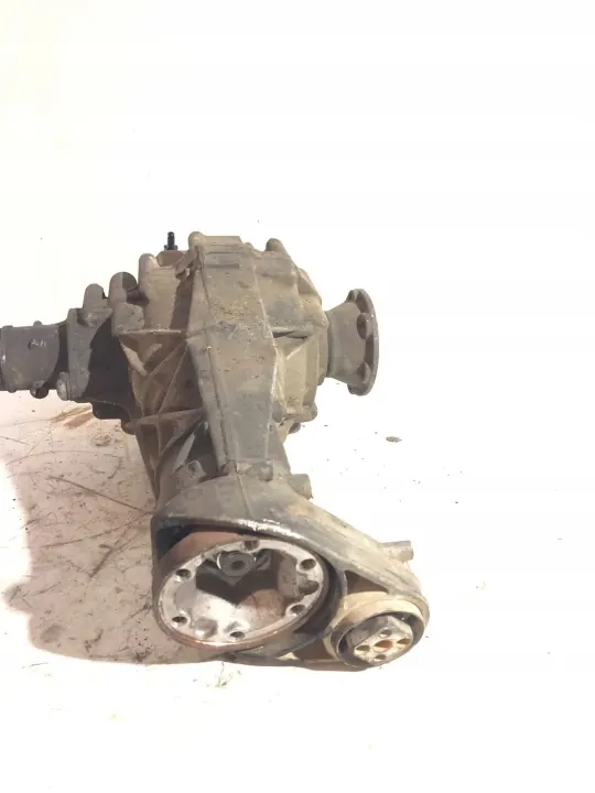 Audi Q7 Vorderdifferential OEM 4460310021 image 3
