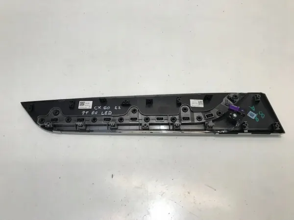 Mazda CX-60 Sivulista OEM KAAA68D5X Oikea Taka image 2