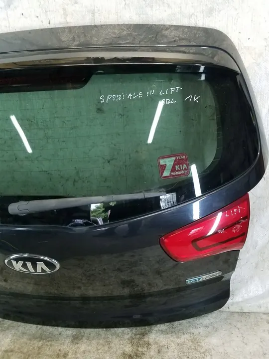 Porta-malas traseiro Kia Sportage III OEM 1K image 9