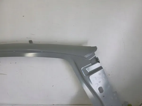Tesla Model 3 Oikea etu-kynnyspylväs OEM 1090329-00-E image 4