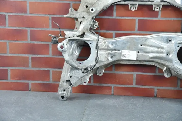BMW Tvärbalk OEM 6883293 för 2/3/4 Serien image 5