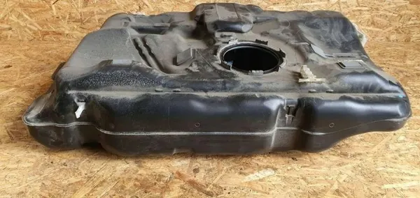 Depósito de combustible Mercedes-Benz OEM A2464702901 - Usado image 5