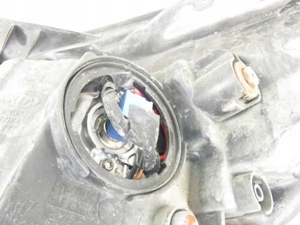 Faros Derecho Kia Ceed 2010 OEM 92102-1H500 image 8
