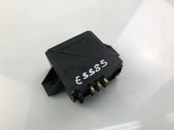 Relais Mercedes-Benz OEM 14466259 pour Classe S W126 image 2