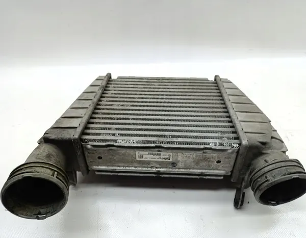 Intercooler-jäähdytin OEM 3D0145785 VW Phaeton 3.0L image 4