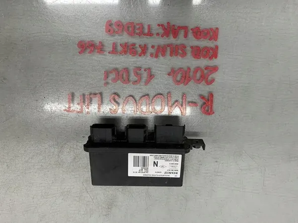 Module de Contrôle des Lumières Renault OE image 1