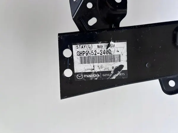 Mazda OE GHP952240D Kotflügelhalterung image 3