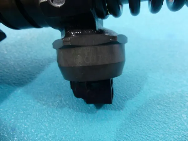 Injetor 5.0 TDI VW Touareg I image 3