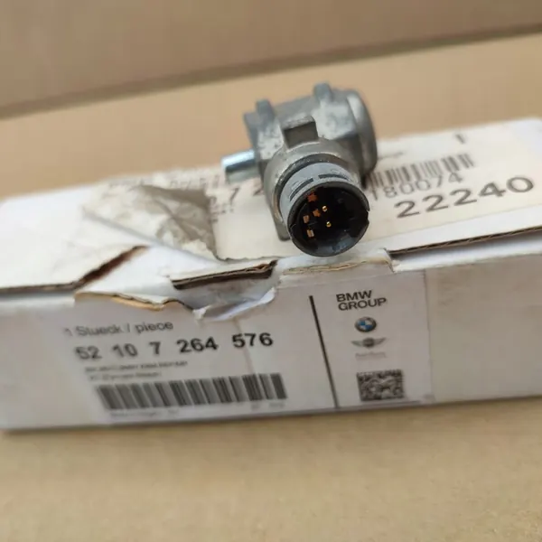 BMW E70 X5 E71 X6 F01 F07 F10 F11 F16 Kopfstützen Reparaturset OEM image 6