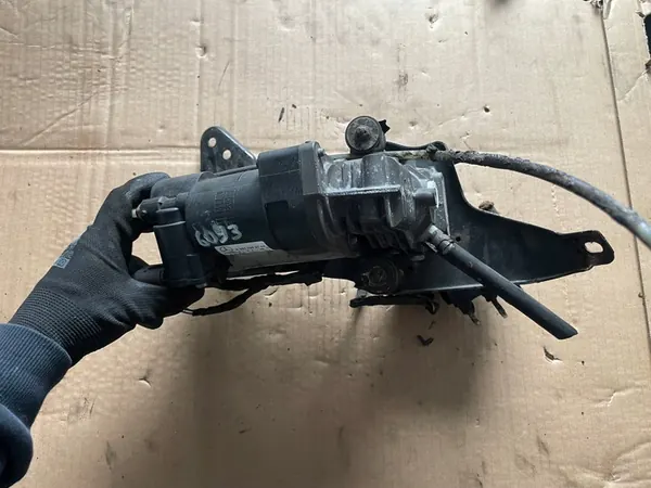 MERCEDES R KLASA W251 3.0 CDI KOMPRESOR ZAWIESZENIA A2513202704 image 3