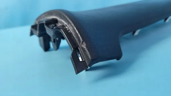 KIA SORENTO IV Dashboard Strip OEM 84795-P2100 image 4
