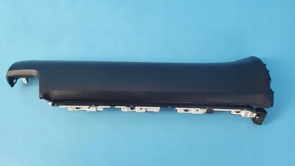 KIA SORENTO IV Dashboard Strip OEM 84795-P2100 image 5