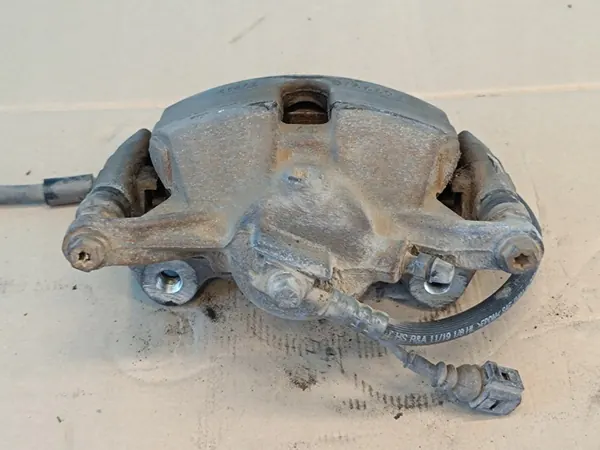 SKODA KAROQ 1.5 TSI 2020 Oikea Etujarrusatula 8V0615124 image 4