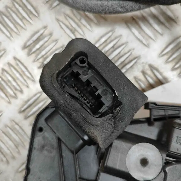 Linke Vordertürschloss VW GOLF VII 5K2837015D image 4