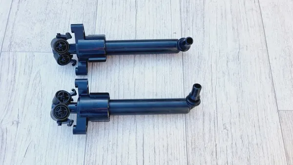Audi Q3 II rechte Scheibenwaschdüse OEM 83H955102 image 3