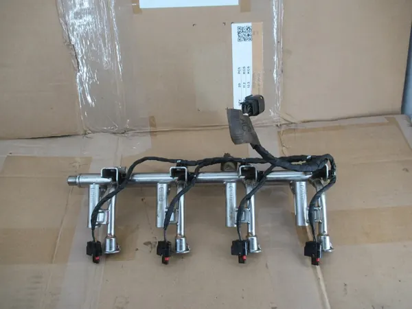 Riel de combustible ds7g-9d280-dc Kuga Mondeo Focus 1.5 Ecoboost image 4