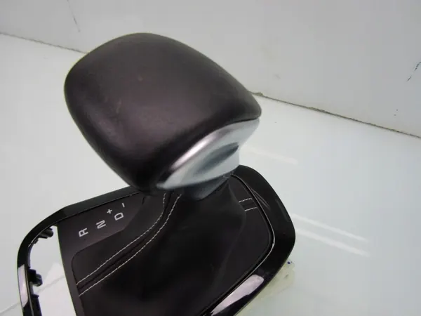 OEM 46701-G6250 Poignée de levier Kia Automatique image 4