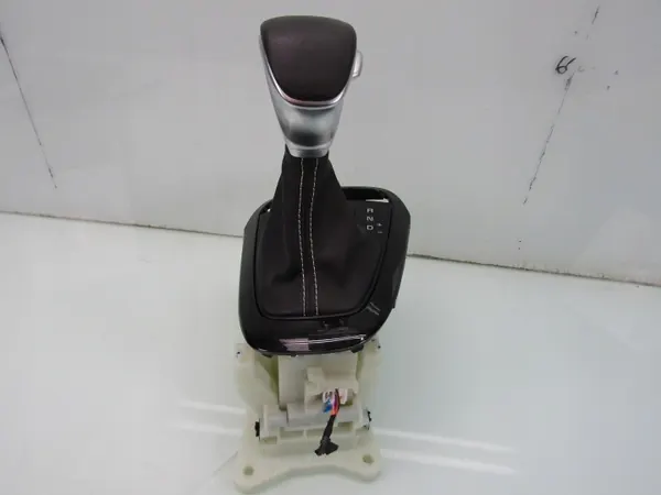 OEM 46701-G6250 Poignée de levier Kia Automatique image 8