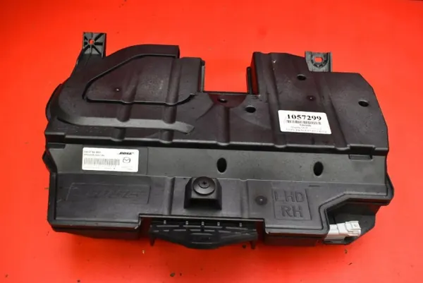 Altavoz Subwoofer Bose OEM NA1P6696X Mazda MX-5 image 3