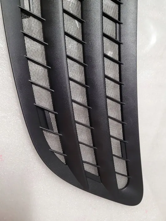 Mercedes Sprinter Luftintagsgallret OEM A9108360000 image 3