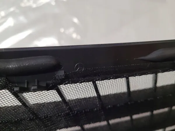 Mercedes Sprinter Luftintagsgallret OEM A9108360000 image 8