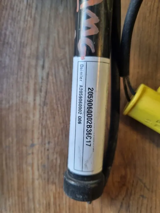 Mercedes W205 Pyrotekninen Konepeltilataus OEM A2059060002 image 9