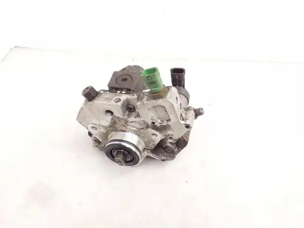 Polttoainepumppu OEM 31303475 Volvo XC90 2.4L Diesel image 2