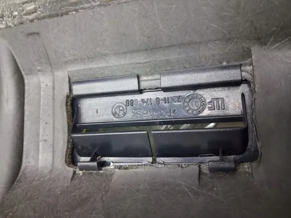 BMW E39 Limousine Heckablage OEM 8159520 - Gebraucht image 7