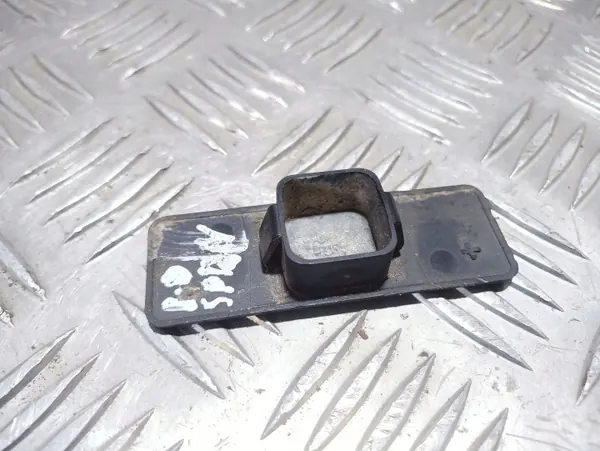 Emblema OEM 793870 Aleta Delantera Derecha image 3