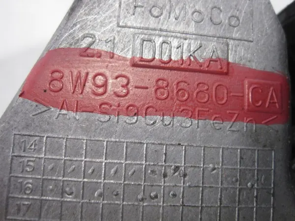 Jaguar F-Pace Land Rover remspännarhjul OEM 8W93-8680-CA image 6