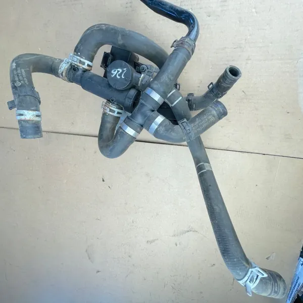 Électrovanne Eau Mercedes W639 Viano OEM A0028308584 image 3