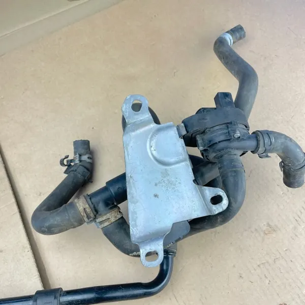 Électrovanne Eau Mercedes W639 Viano OEM A0028308584 image 5