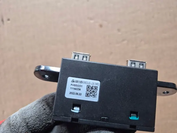 Módulo Porta USB MG ZS OEM 11144334 2017-2023 image 5