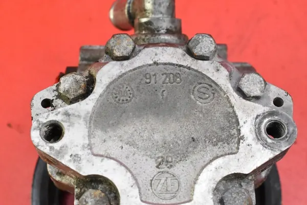 Bomba de direção assistida Saab 9-5 2.0T 150 CV 97-05 OEM 4838447 image 7